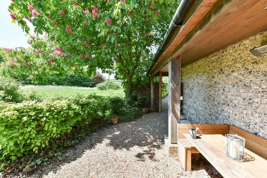 Shepherds Barn West Dean Exteriör bild
